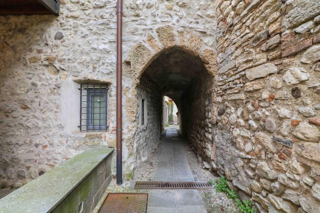 شقة Borgo Di Terzo Bifocale In Centro Storico Check In 24H Fast Wi-Fi Bus 500M المظهر الخارجي الصورة